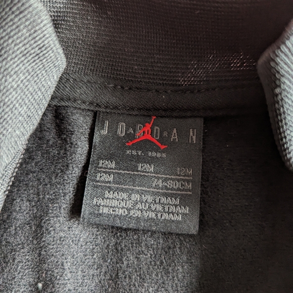 BNWT baby sweat suit - Picture 2 of 3